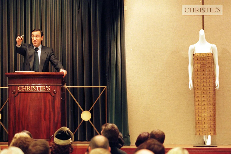 A Look Back At Lizzy Gardiner’s American Express Gold Card Dress She Wore To The 1995 Oscars